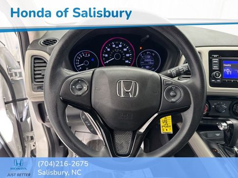 Used 2021 Honda HR-V LX image 23