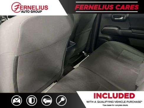 Used 2017 Toyota Tacoma TRD Sport image 30