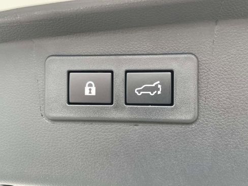 Certified 2025 Subaru Outback Onyx Edition XT w/ Popular Package #2 image 11