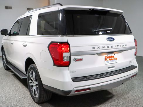 Used 2022 Ford Expedition XLT image 9