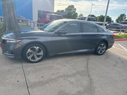 Used 2020 Honda Accord EX image 2