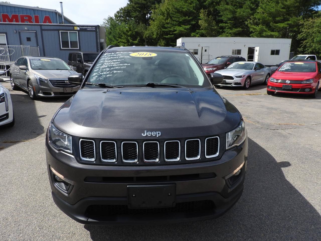 Used 2018 Jeep Compass Latitude w/ Cold Weather Group AWD/4WD image 5