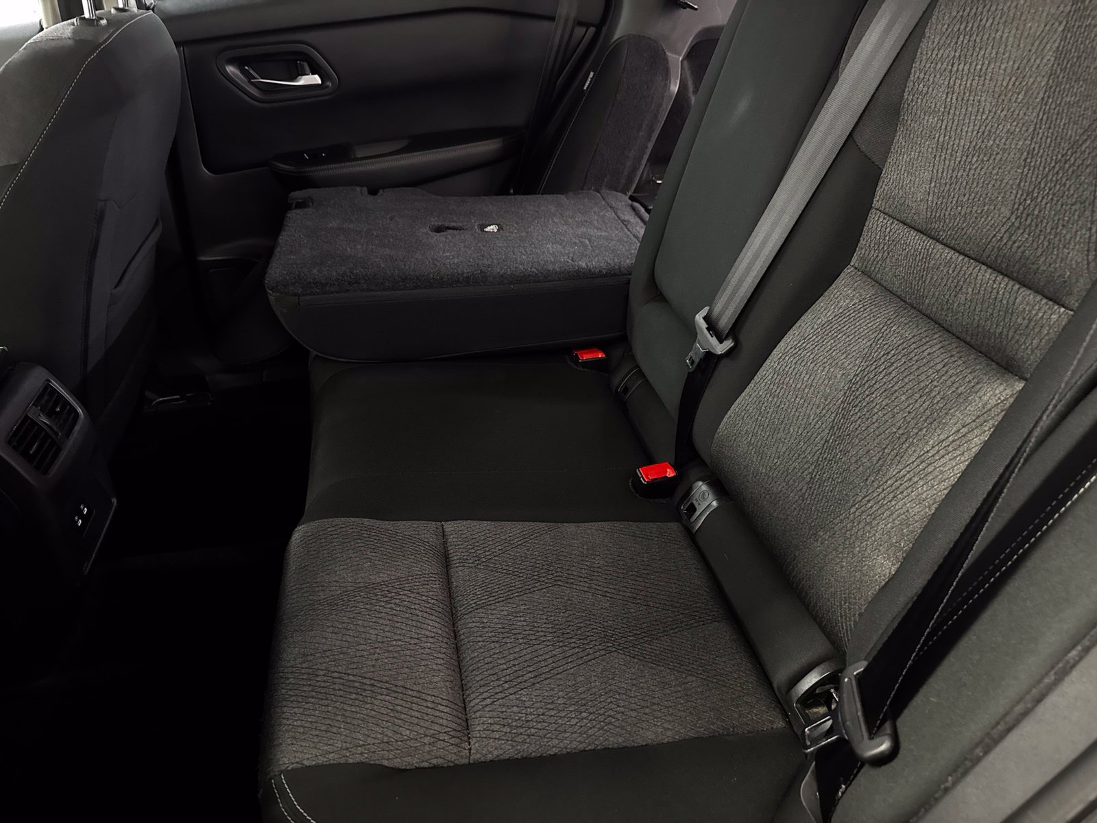 Certified 2024 Nissan Rogue SV AWD/4WD image 31