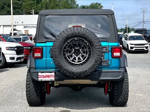 Used 2020 Jeep Wrangler Sport AWD/4WD image 4