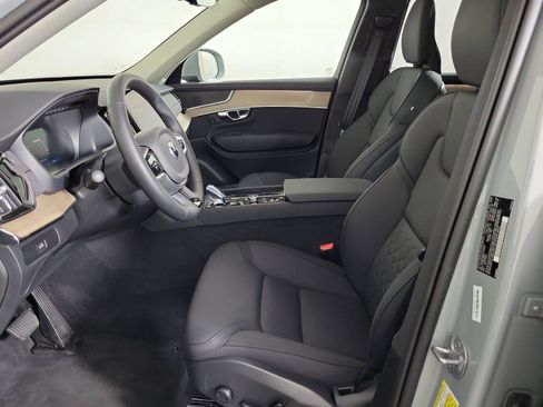 Used 2025 Volvo XC90 B6 Plus AWD/4WD image 20