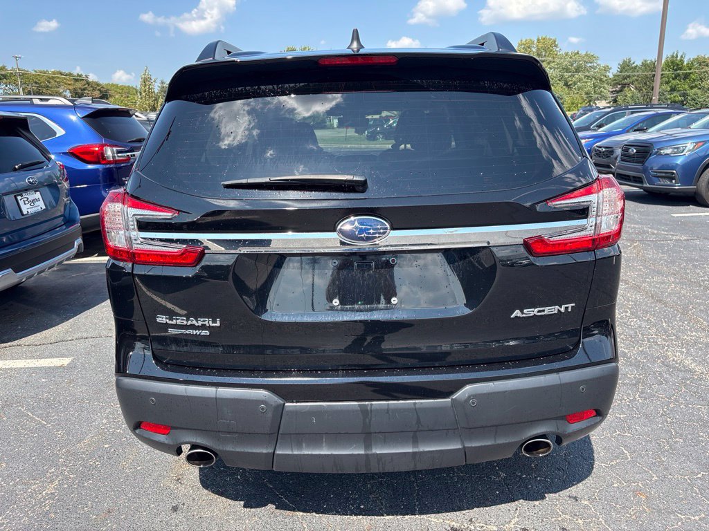 Used 2024 Subaru Ascent Premium w/ Convenience Package AWD/4WD image 4