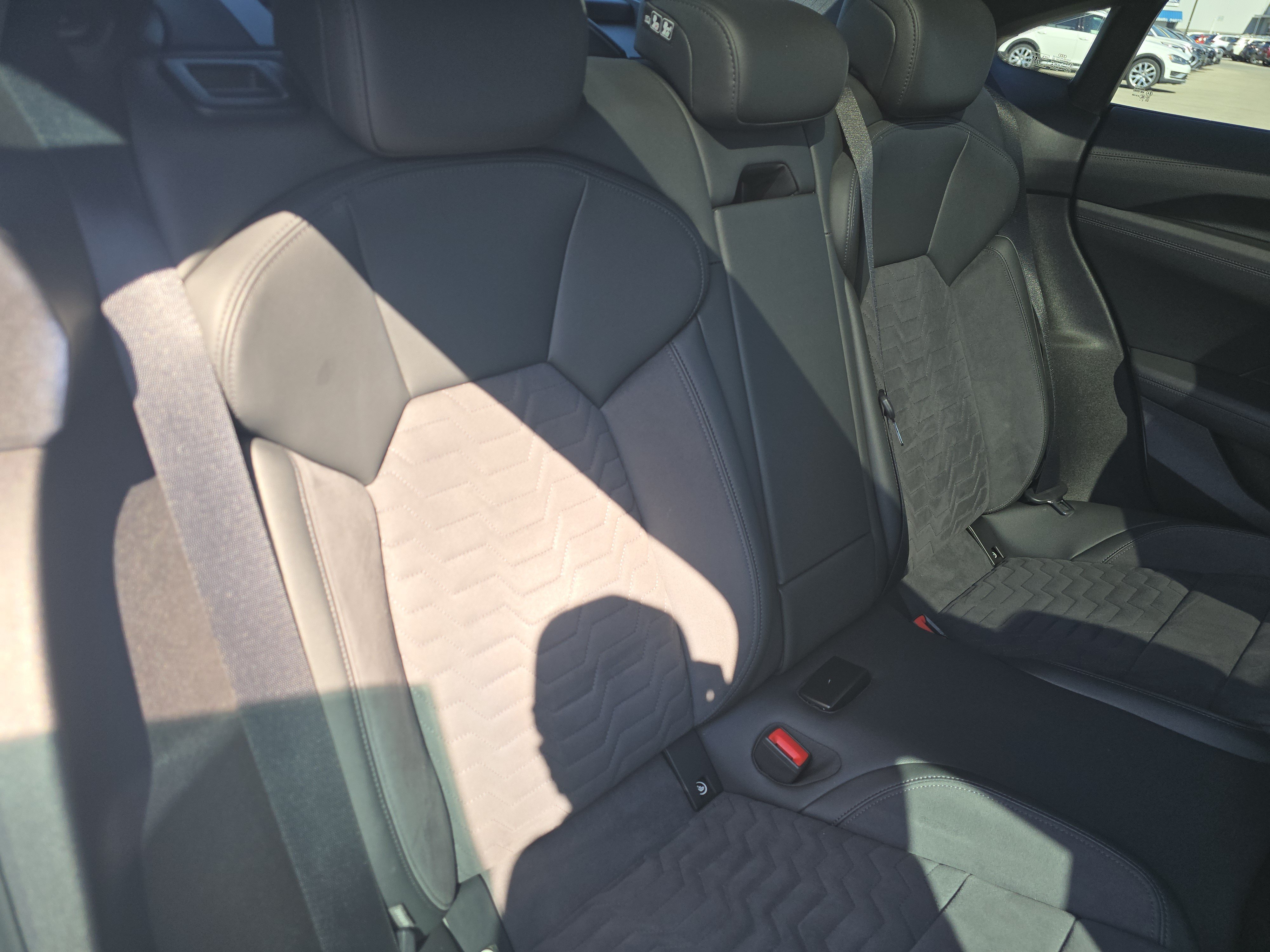 Certified 2022 Audi e-tron GT Premium Plus AWD/4WD image 19