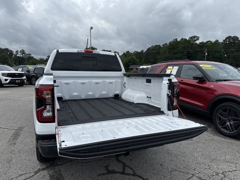 Used 2025 Ford Ranger XLT w/ Equipment Group 301A High AWD/4WD image 9