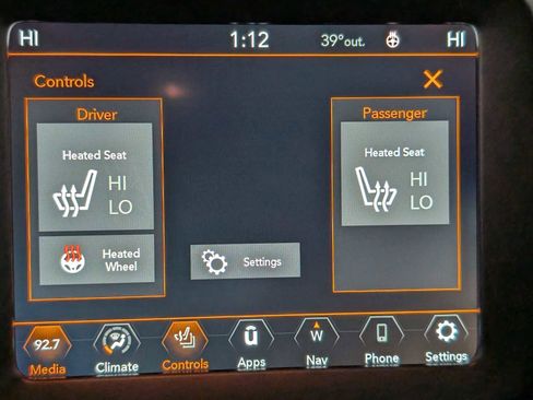 Used 2023 Jeep Renegade Latitude w/ Premium Group image 25