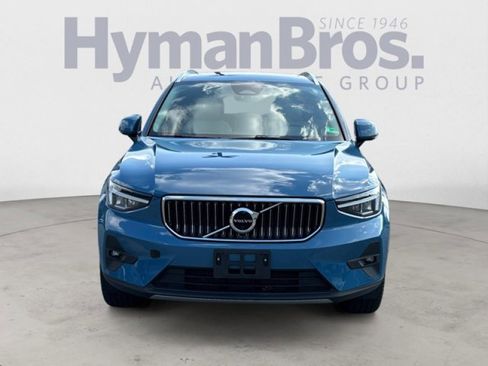 Used 2023 Volvo XC40 B5 Plus w/ Driver Assist Package image 8