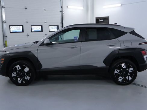 Used 2024 Hyundai Kona SEL image 4