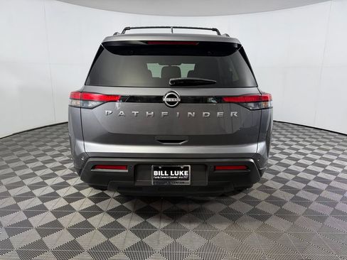 Used 2025 Nissan Pathfinder SV FWD image 9