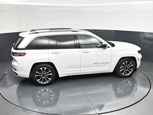 Used 2023 Jeep Grand Cherokee Overland AWD/4WD image 51