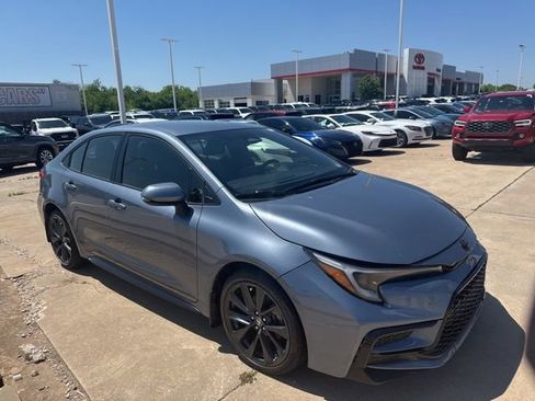 Used 2023 Toyota Corolla SE FWD image 1