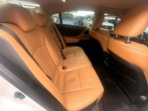 Used 2024 Lexus ES 350 Ultra Luxury w/ Accessory Package (Z2) FWD image 20