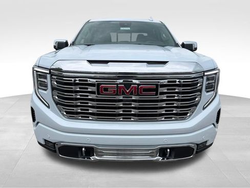 New 2026 GMC Sierra 1500 Denali w/ Denali Reserve Package AWD/4WD image 2