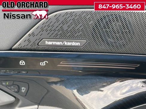 Used 2024 BMW 530i xDrive AWD/4WD image 12