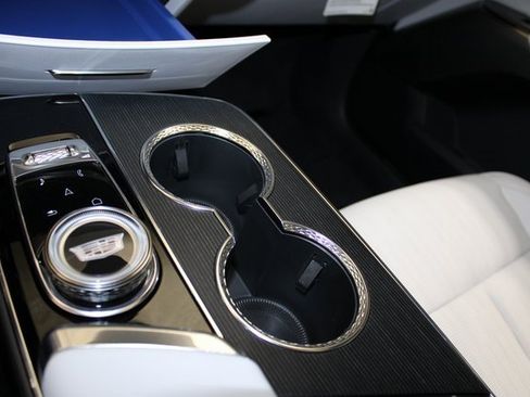 New 2026 Cadillac Lyriq Sport image 19