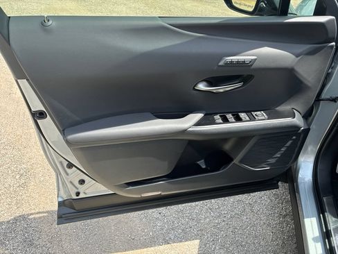Used 2023 Lexus UX 250h F Sport w/ Accessory Package (Z1) AWD/4WD image 11