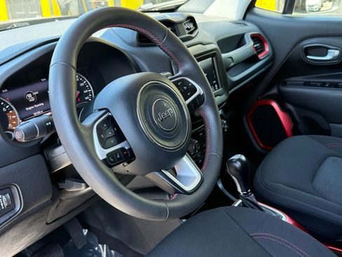 Used 2020 Jeep Renegade Trailhawk w/ Popular Equipment Group image 9