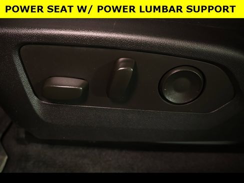 Used 2023 Chevrolet Colorado LT w/ LT Convenience Package III image 8