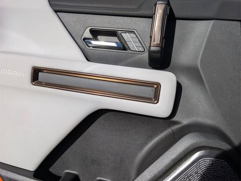 Used 2024 GMC Hummer EV 3X image 12