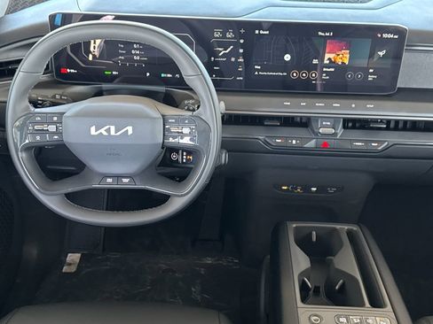 New 2026 Kia EV9 Wind image 7