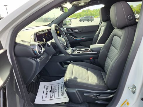 New 2026 Chevrolet Equinox LT w/ LPO, Floor Liner Package AWD/4WD image 9