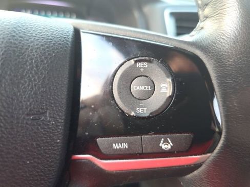 Used 2020 Honda Pilot Touring image 18