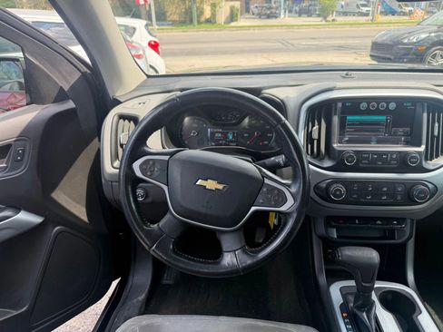 Used 2016 Chevrolet Colorado LT w/ LT Convenience Package RWD image 11