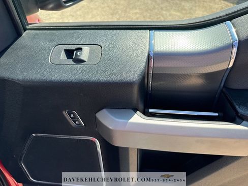 Used 2015 Ford F150 Lariat image 31