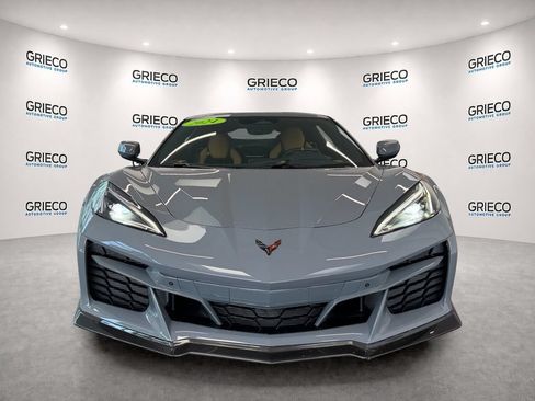 Used 2024 Chevrolet Corvette Z06 RWD image 2