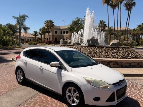 Used 2014 Ford Focus SE FWD image 23