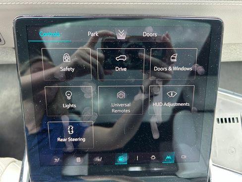 Used 2025 Cadillac Escalade IQ Sport 1 w/ Smart Trailering package AWD/4WD image 38