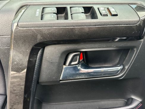 Used 2019 Toyota 4Runner TRD Off-Road Premium image 8