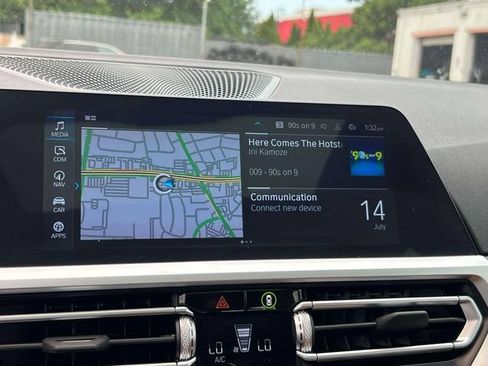 Used 2022 BMW 330e xDrive w/ Driving Assistance Package AWD/4WD image 35