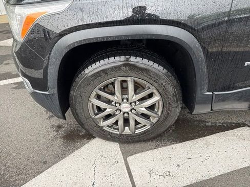 Used 2018 GMC Acadia SLT FWD image 4