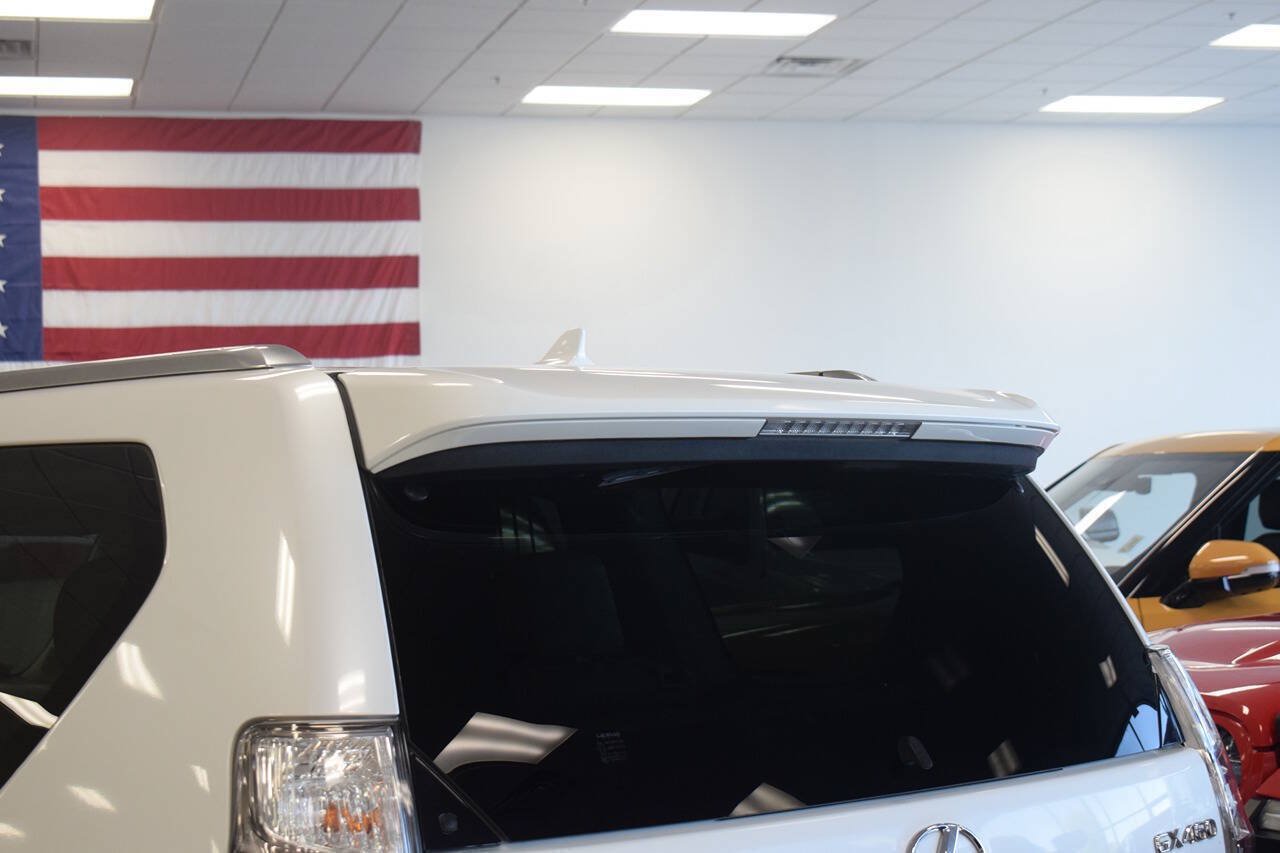 Used 2014 Lexus GX 460 w/ Premium Package AWD/4WD image 14
