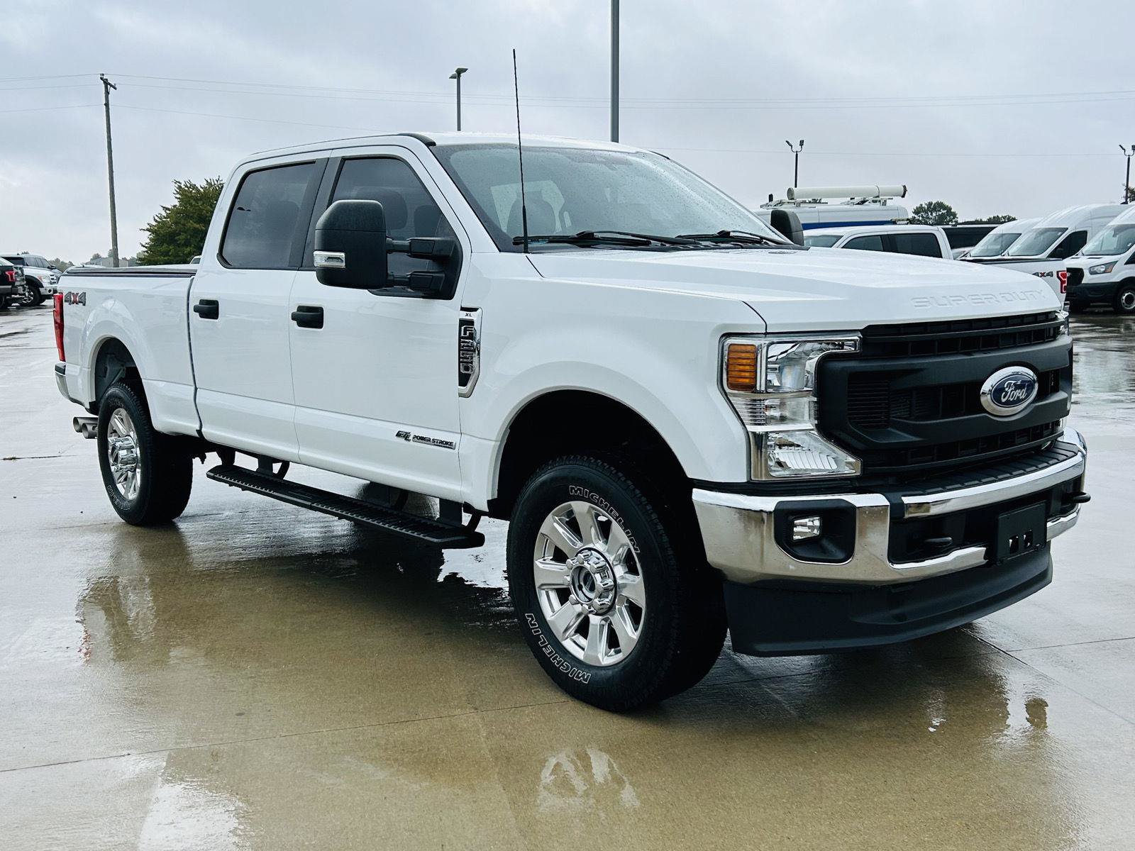 Used 2022 Ford F250 XL w/ Power Equipment Group AWD/4WD image 2