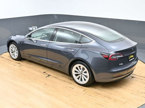 Used 2018 Tesla Model 3 Long Range image 49