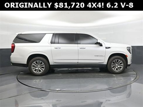 Used 2022 GMC Yukon XL Denali image 2