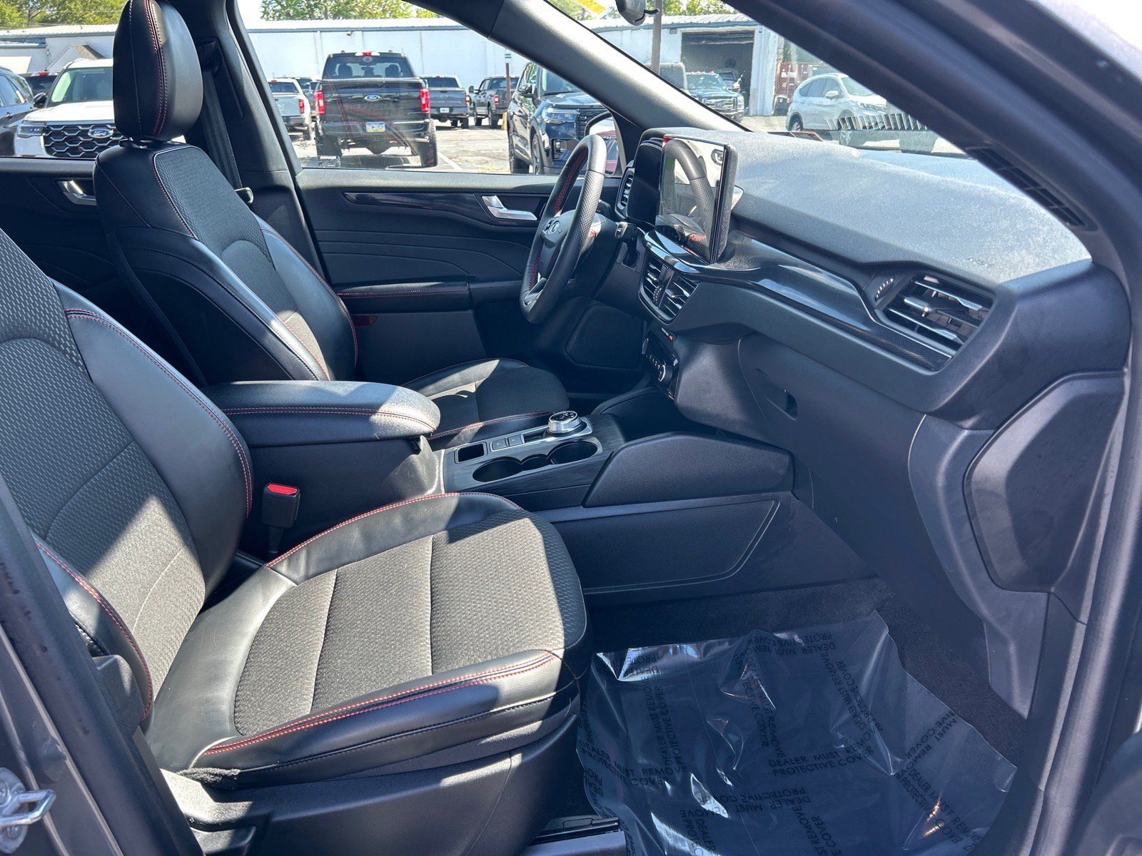 Used 2023 Ford Escape ST-Line AWD/4WD image 18