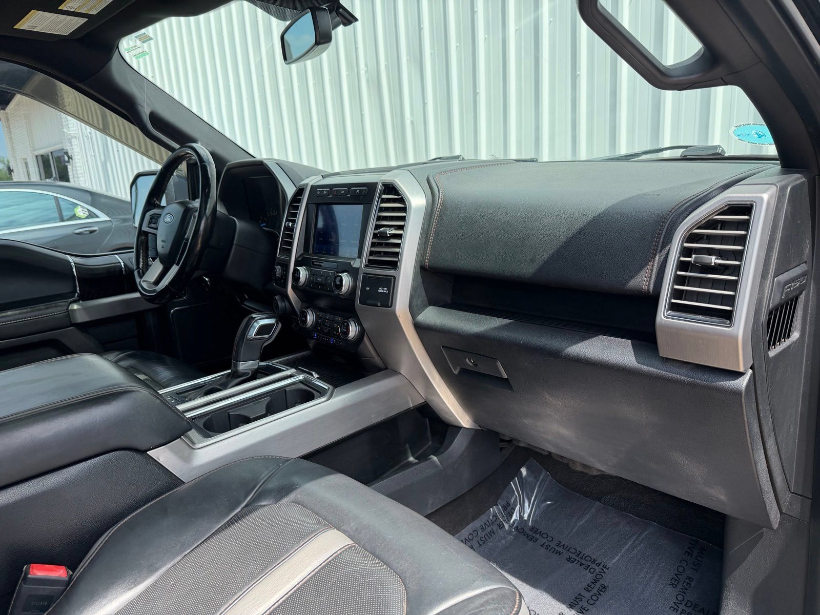 Used 2019 Ford F150 Platinum w/ Equipment Group 701A Luxury AWD/4WD image 17