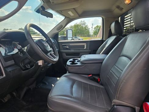 Used 2018 RAM 3500 Tradesman w/ Power & Remote Entry Group RWD image 9