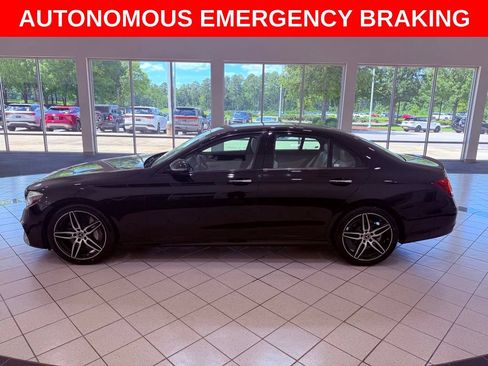 Used 2020 Mercedes-Benz E 350 Sedan image 4