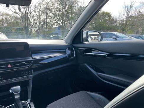 Used 2025 Kia Seltos S image 35