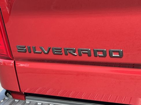 Used 2019 Chevrolet Silverado 1500 RST AWD/4WD image 9