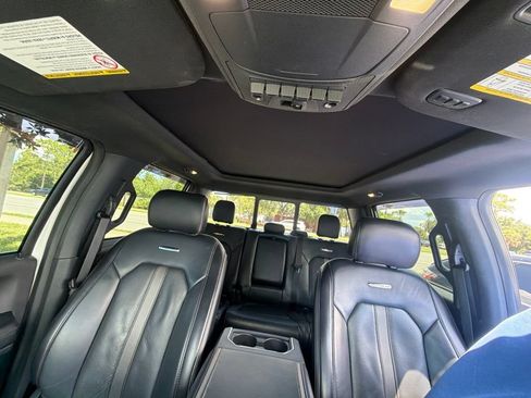 Used 2022 Ford F250 Platinum w/ FX4 Off-Road Package AWD/4WD image 20