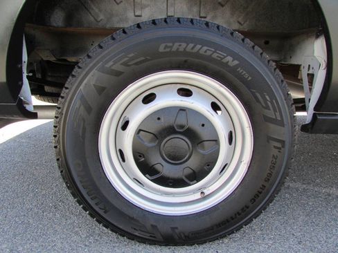 Used 2023 Ford Transit 250 148 High Roof w/ Load Area Protection Package image 10