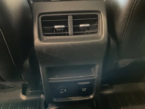 Used 2021 Ford Edge Titanium AWD/4WD image 32
